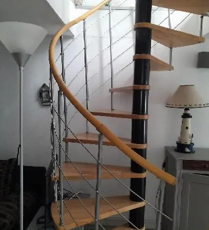 Maison *